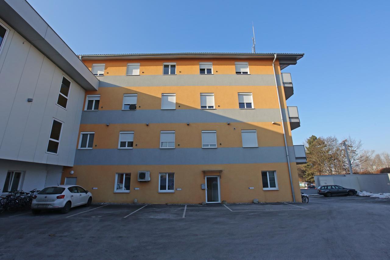 Montagehotel Living@Linz Exterior photo