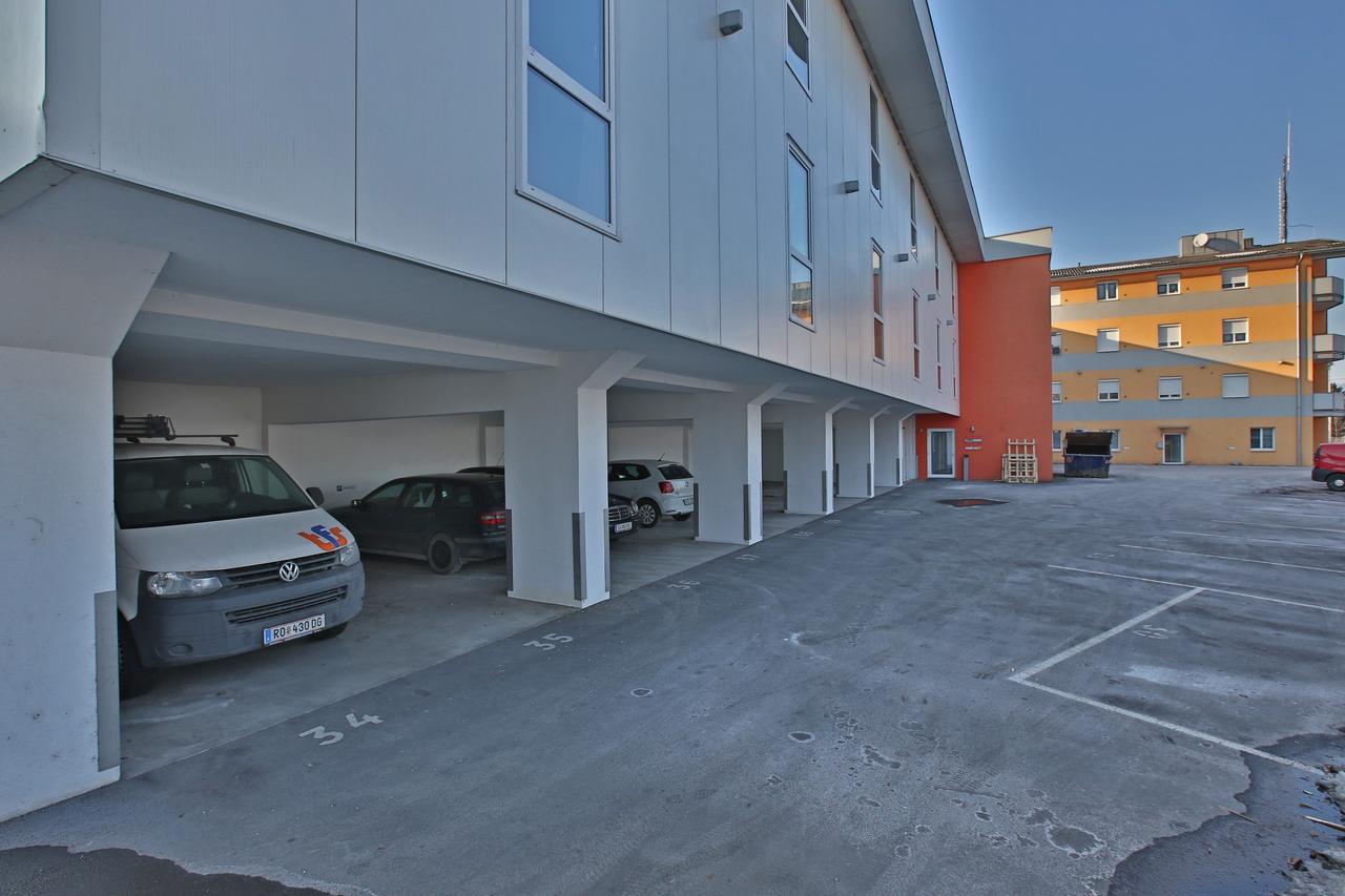 Montagehotel Living@Linz Exterior photo